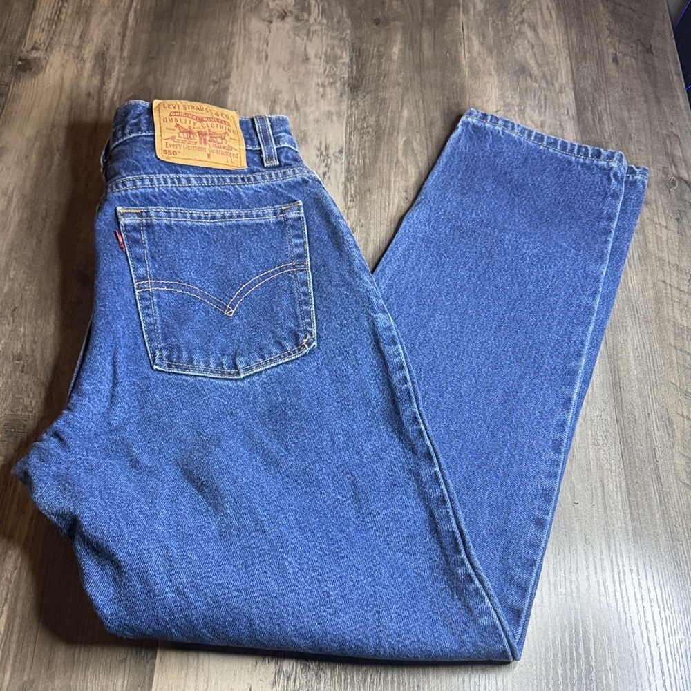 Vintage 2000 Y2K Levi's 550 Relaxed Fit Tapered Leg Blue Jeans